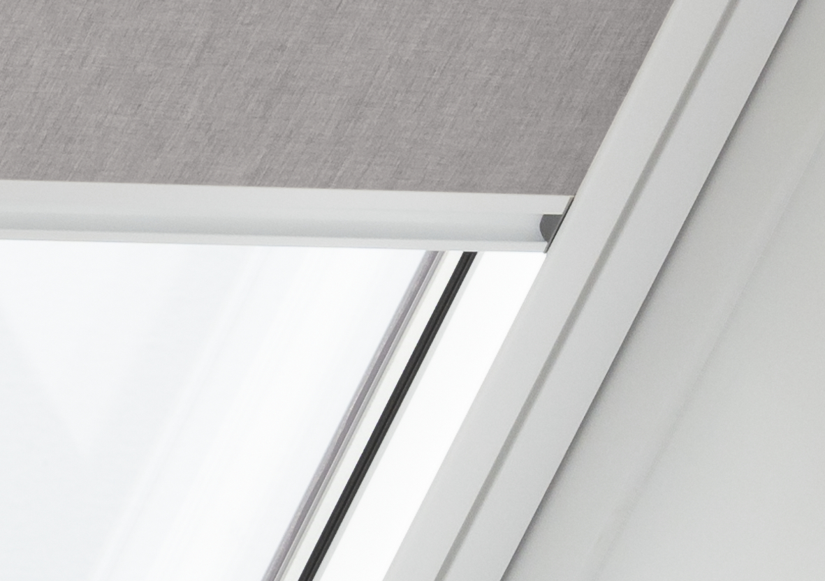 roleta dekoracyjna, przyciemniająca z prowadnicami. VELUX RFL